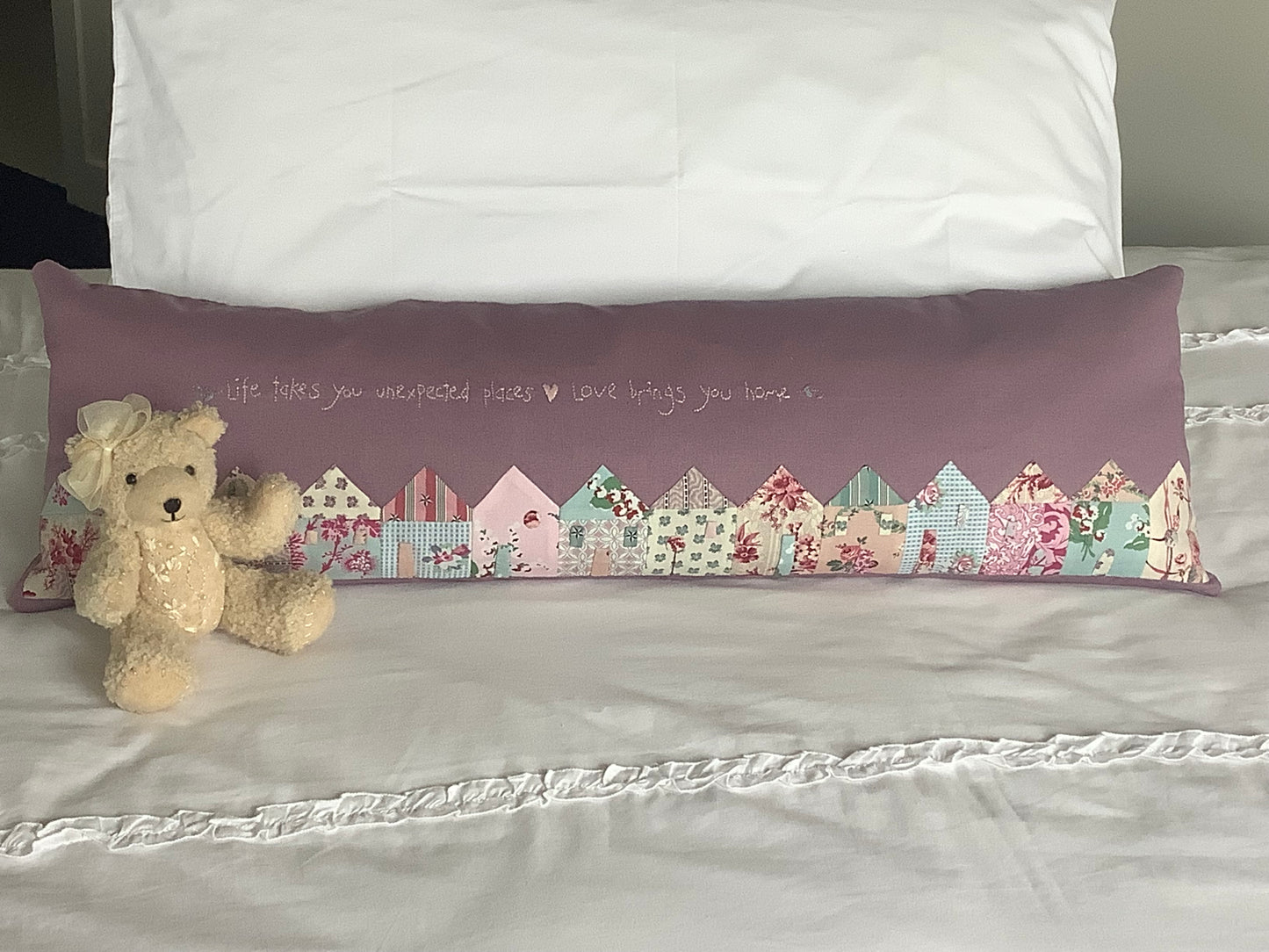 Love Brings you Home Cushion Kit